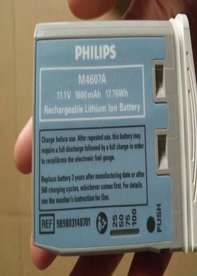M4607A Medical Equipment Battery , Rechargeable Li Ion Battery 11.1V 1600mAh 17.76Wh