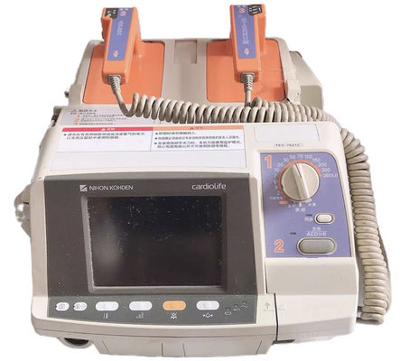 NIHON KOHDEN Defibrillator Service And Repair TEC-7621C with Handle Batteries